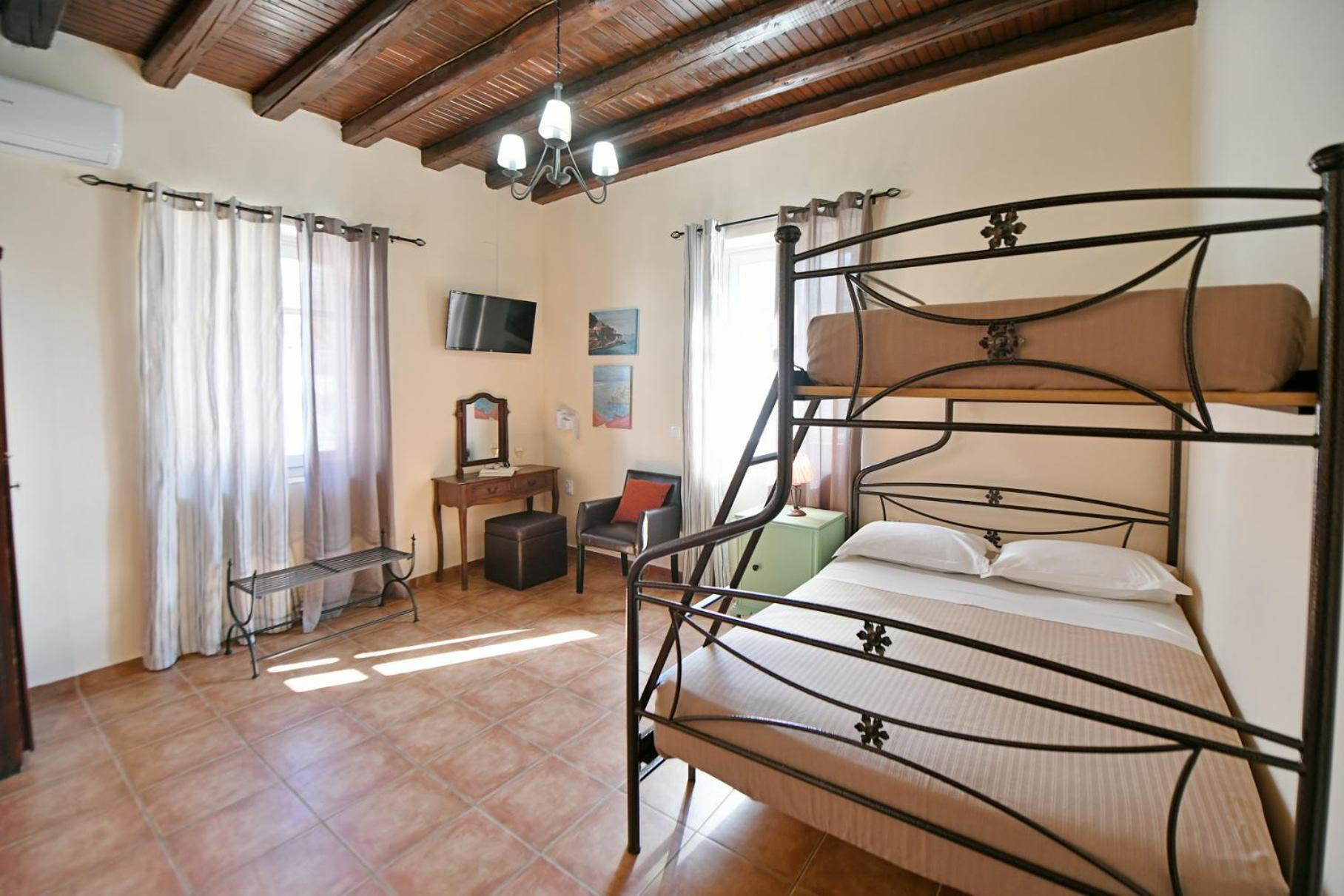Athina Guesthouse Hidra Exterior foto